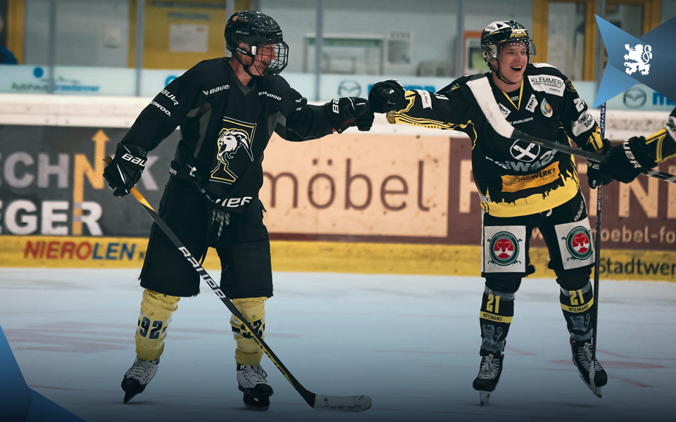 Gratulation für Fabian Greilinger, der im Abschlussspiel ein Tor erzielt hatte. Gratulation für Fabian Greilinger, der im Abschlussspiel ein Tor erzielt hatte.