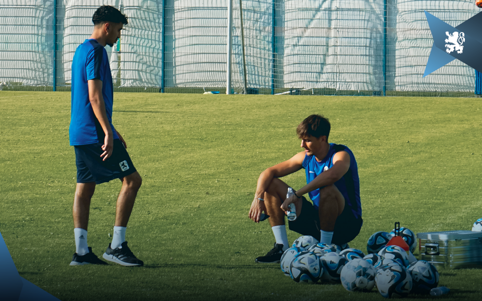 Ibi Moumou (li) und Damjan Dordan (re.) arbeiten an ihrer Rückkehr. Ibi Moumou (li) und Damjan Dordan (re.) arbeiten an ihrer Rückkehr.