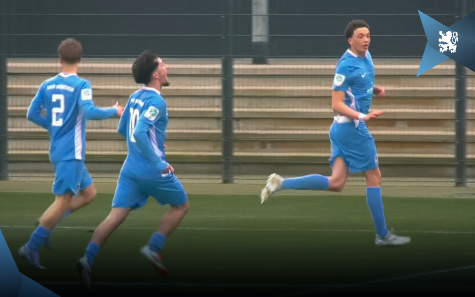 Samuel Althaus (re.) hatte die Junglöwen in einem hart umkämpften Spiel gegen die Fohlen in Führung gebracht. Samuel Althaus (re.) hatte die Junglöwen in einem hart umkämpften Spiel gegen die Fohlen in Führung gebracht.